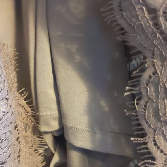 Light purple blouse - Picture 4 of 4